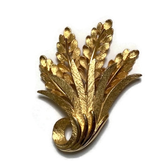 Jewelry - Wheat/Floral Bouquet Brooch